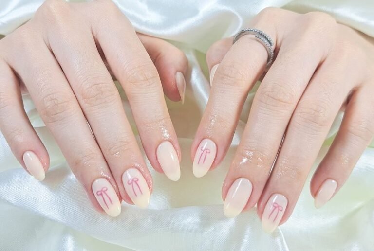 ผลงานทำเล็บเจล E.Farang nail พะเยา 1