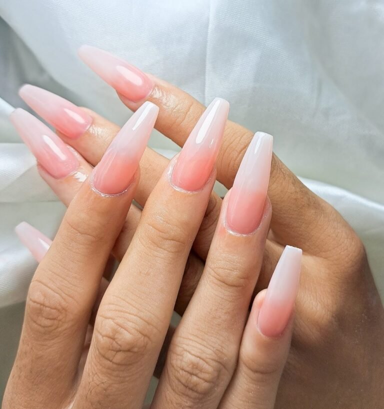 ผลงานทำเล็บเจล E.Farang nail พะเยา 11