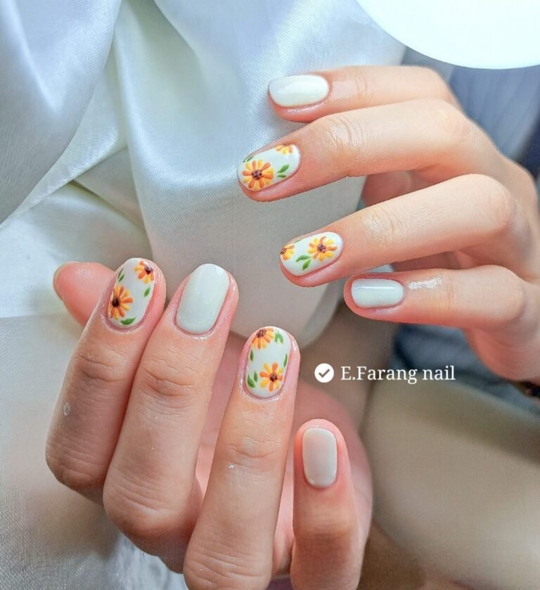 ผลงานทำเล็บเจล E.Farang nail พะเยา 19