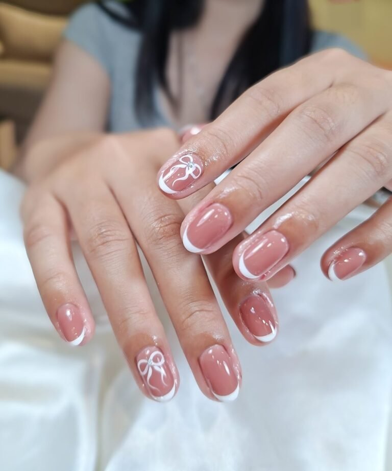 ผลงานทำเล็บเจล E.Farang nail พะเยา 31